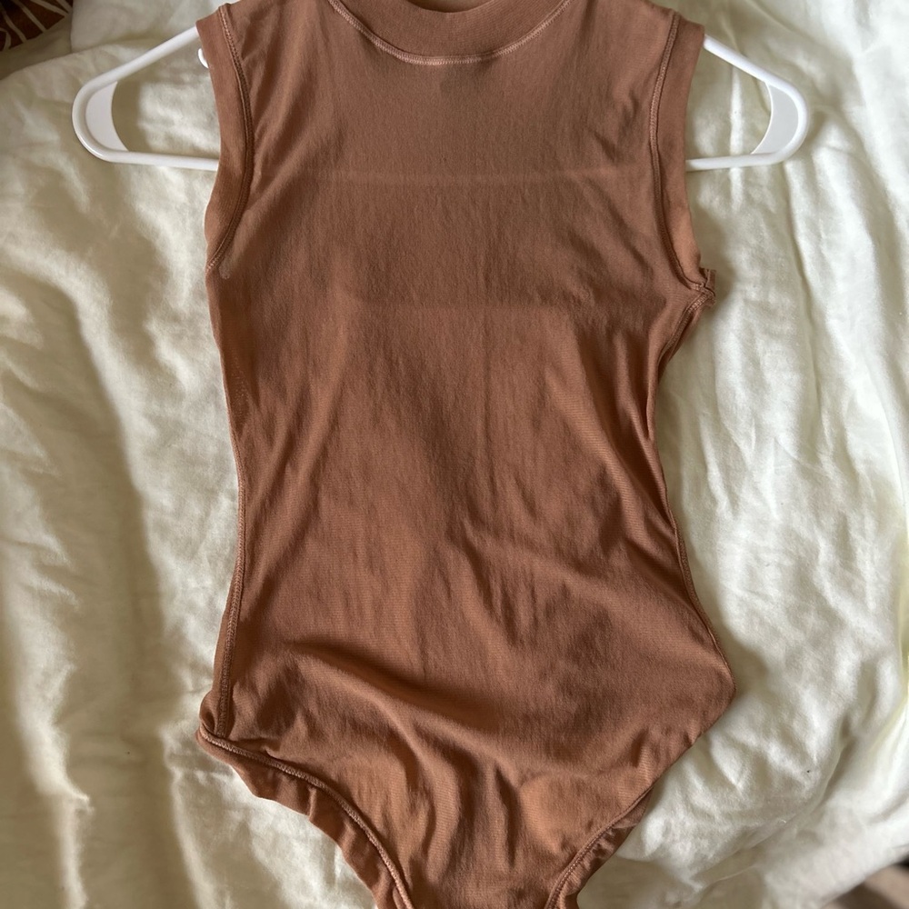 SKIMS - SUMMER MESH MOCK NECK BODYSUIT | SIENNA